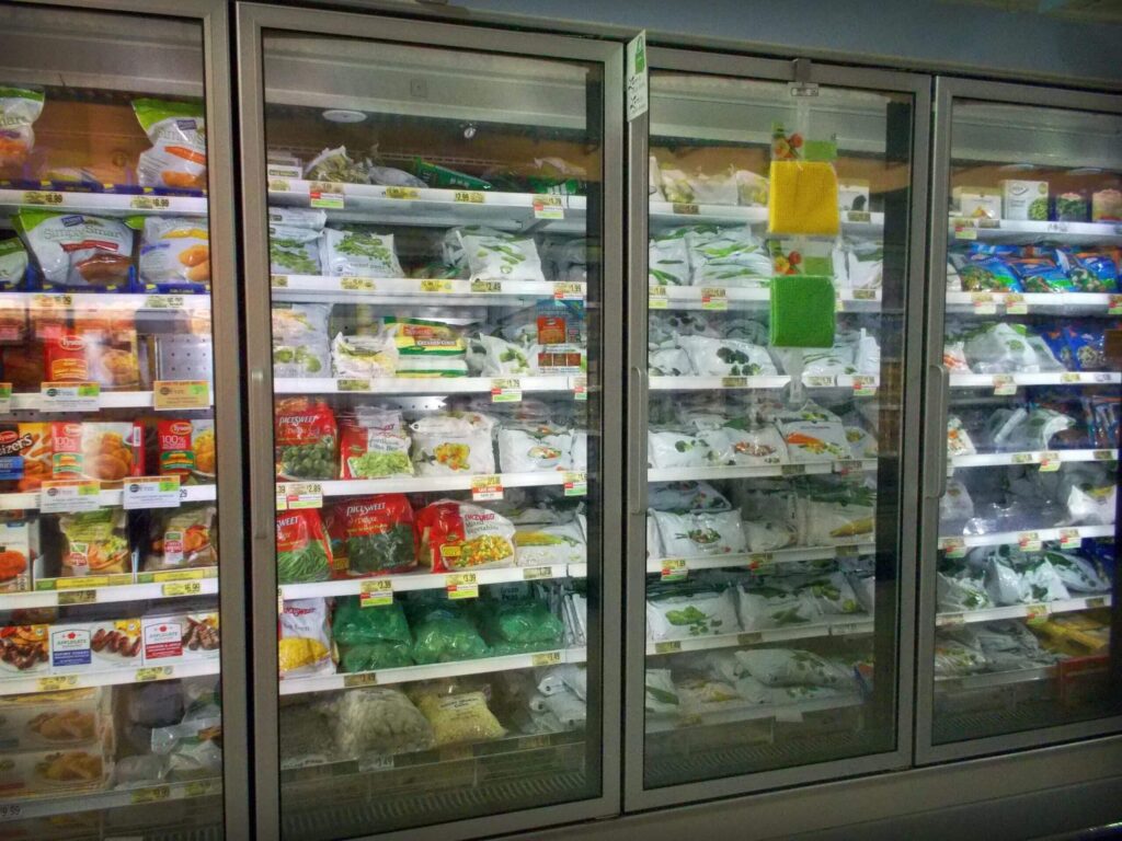 Walk-In vs Reach-In: Which Freezer Should You Get? | G2 Ref
